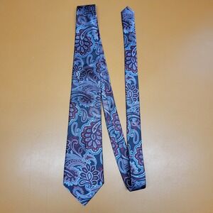 CM Gold Series Mens Blue Burgundy Paisley 100% Silk Necktie Designed in Italy